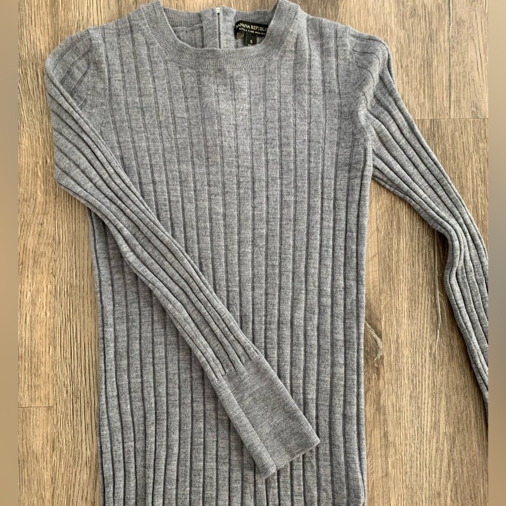 Banana Republic Women Gray Extra Fine Merino Wool Small Shirt Long Sleeve